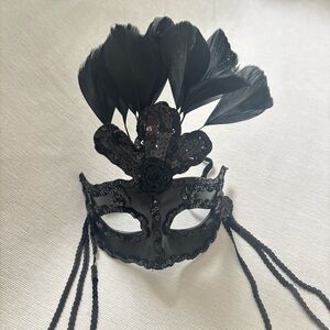 Elegant Black Feathered Masquerade Mask